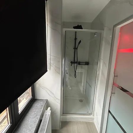 Foursuites