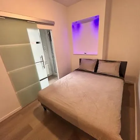Apartment Foursuites Lüttich